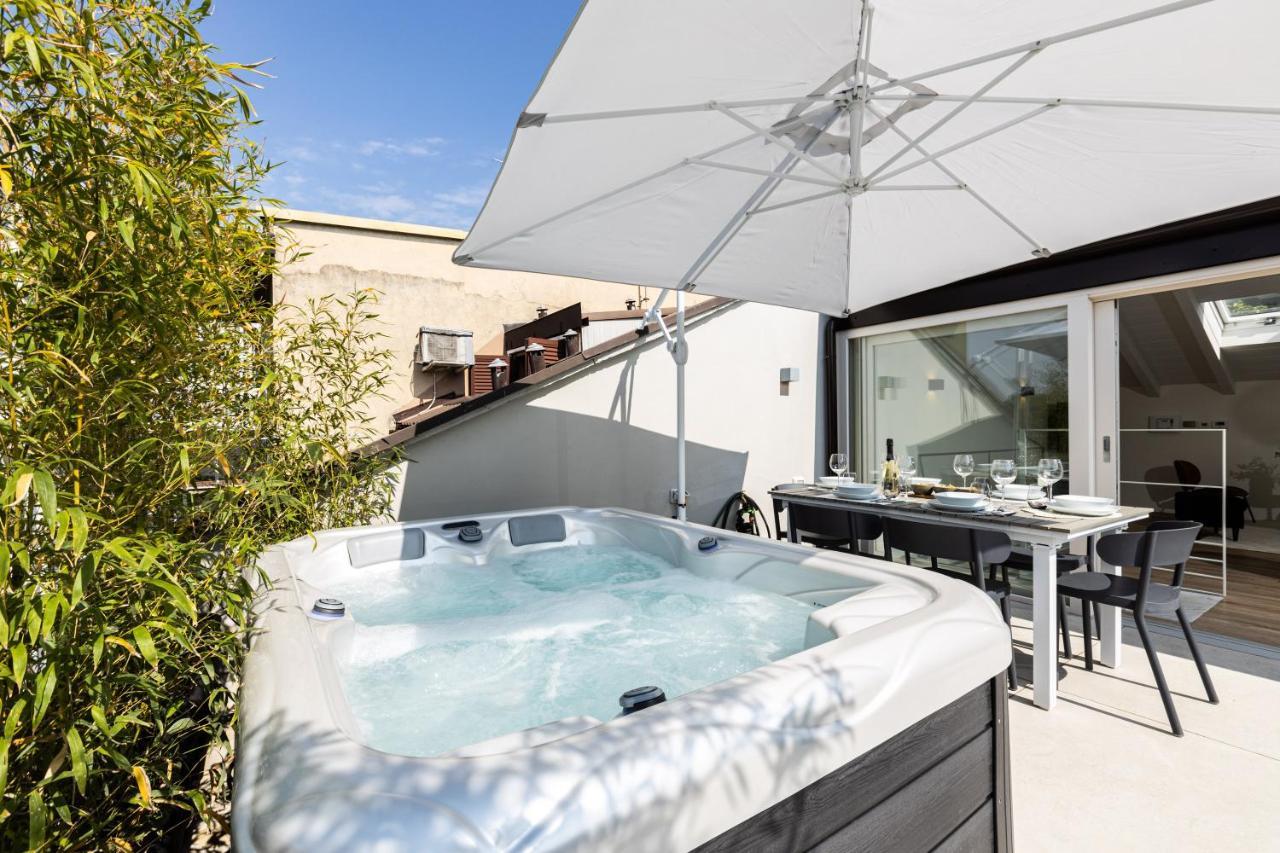 *Villa Olivo*with private terrace&Jacuzzi + 3bedrooms Milaan Buitenkant foto